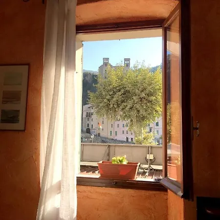 Studio Via Colomba Barberi * Dolceacqua